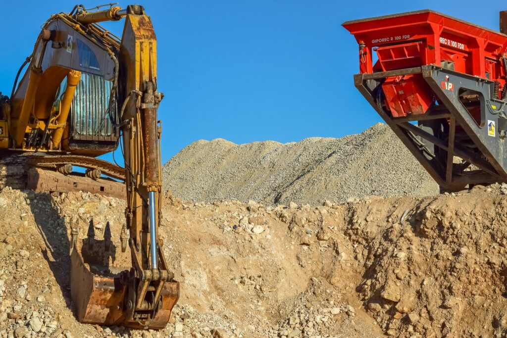 SICUREZZA – AGGIORNAMENTO MACCHINE MOVIMENTO TERRA